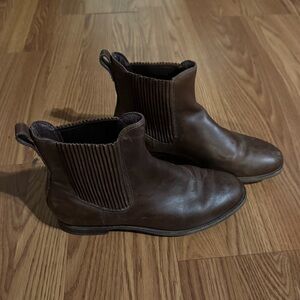 Ugg Women’s‎ Joey Brown Leather Pull- On Ankle Chelsea Boots Size 7.5